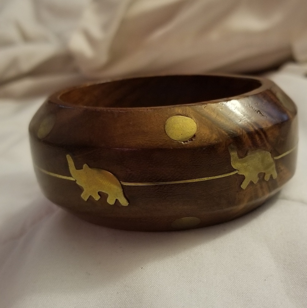 Wood and gold boho bangle bracelet with elephants